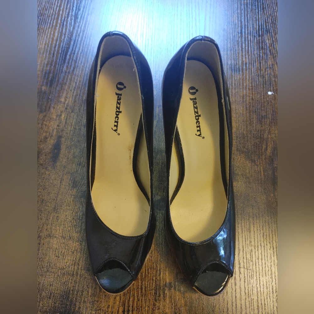 Jazzberry Patent Leather Pumps Size 8